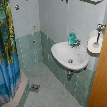 Vrilo - 20m From Beach Apartment Postira